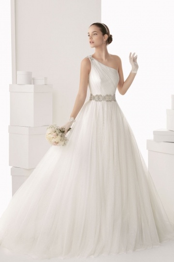 Schönes Ivory Ball Gown Ein Schulter Brautkleid